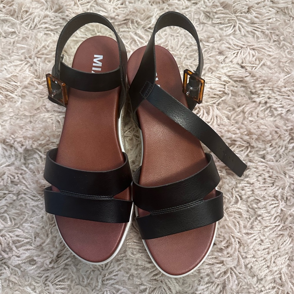 Mia Black and Brown Strappy Sandals